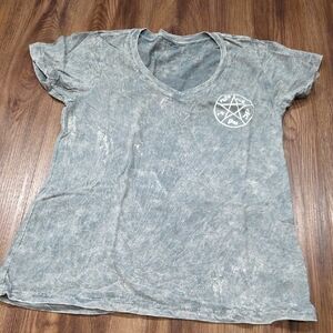 Supernatural Size Medium Washed Gray V-Neck Tee with Emblem